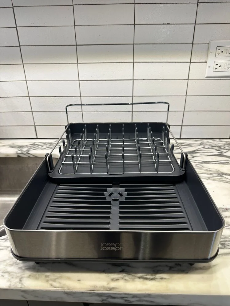 Joseph Joseph Expandable dish rack when open