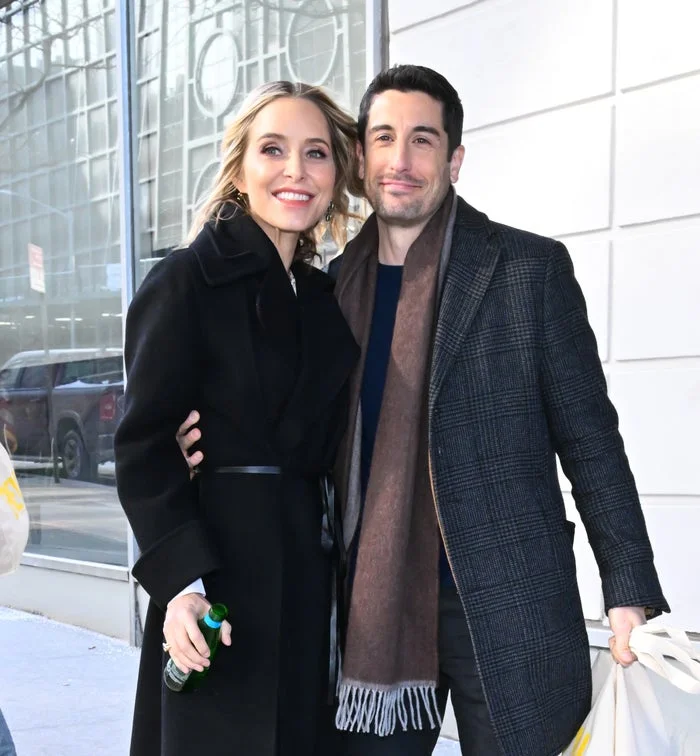 Jenny Mollen and Jason Biggs
