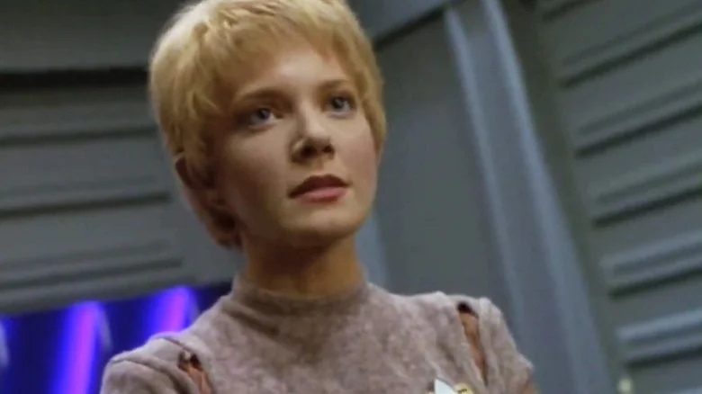 Kes from Star Trek: Voyager looking at someone off camera