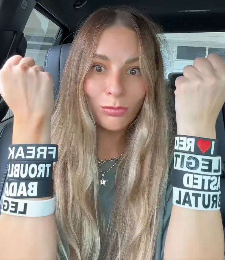 Jac Vanek wearing rubber bracelets