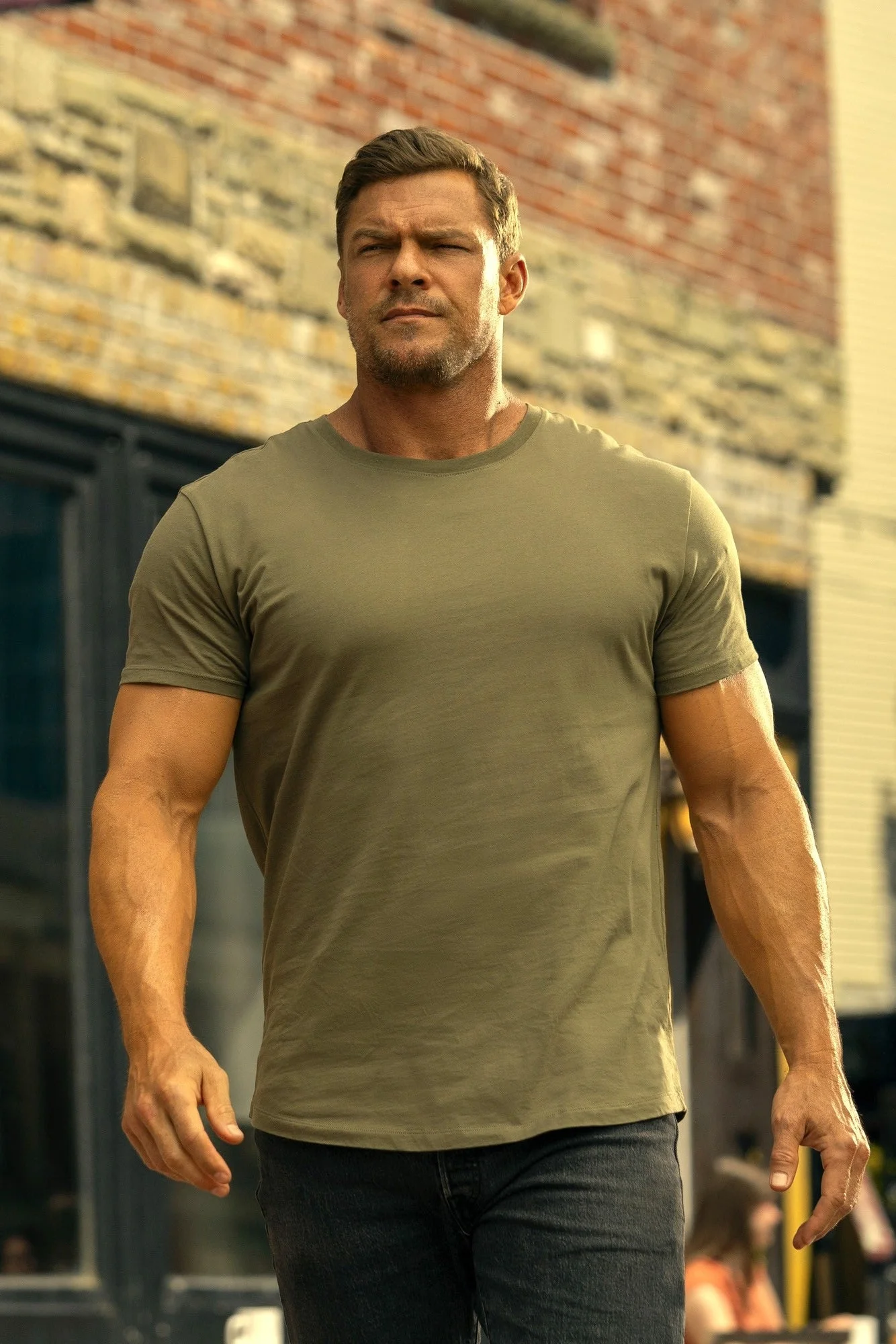 Ritchson as Jack Reacher, emphasizing the major differences in his and Cruise's appearances