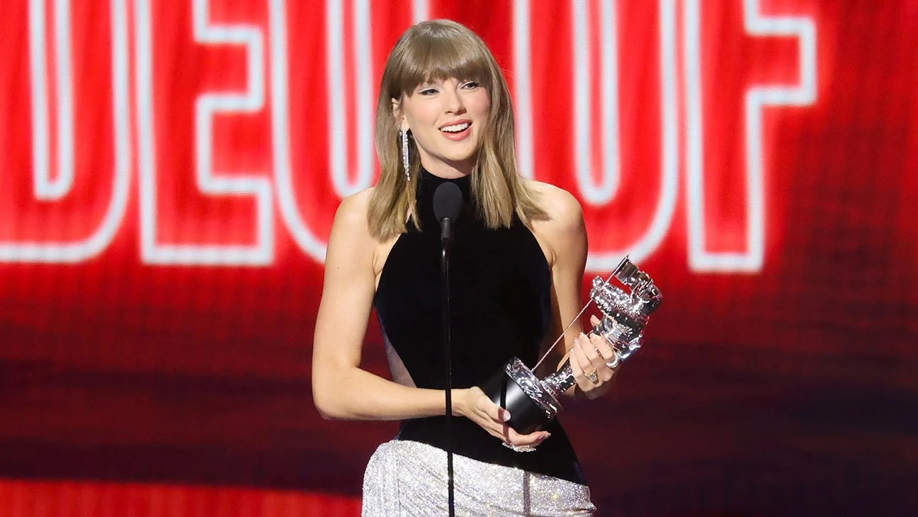 MTV Video Music Awards: Taylor Swift Wins Video of the Year